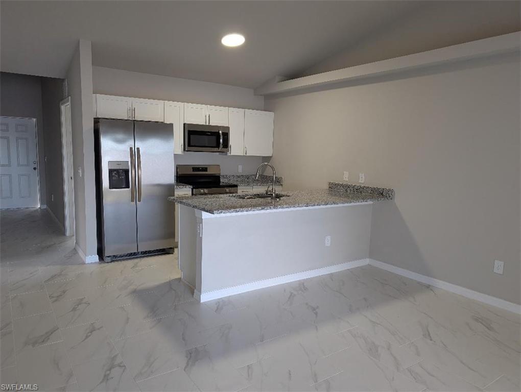 CAPE CORAL - Residential Lease