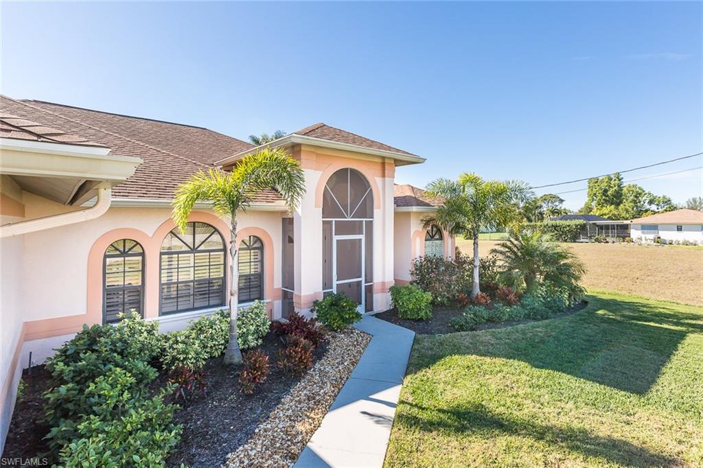 CAPE CORAL - Residential
