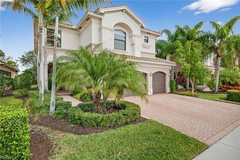 Photo of 13852 Luna DR, NAPLES, FL 34109 (MLS # 226021472)