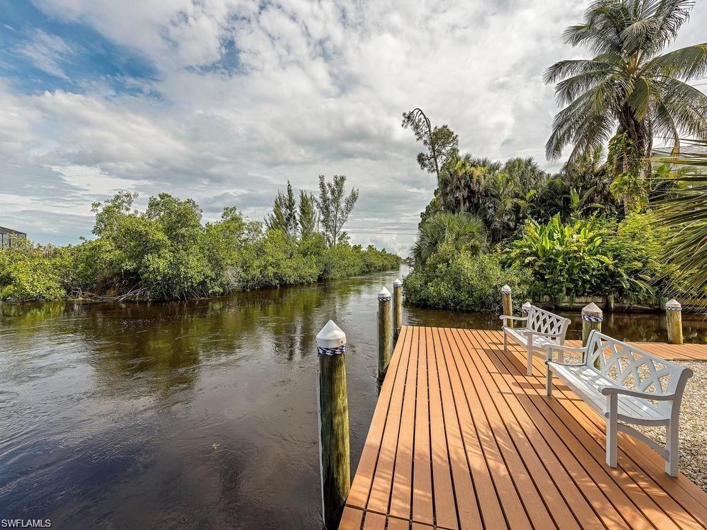 ISLAND PARK WOODS - Residential