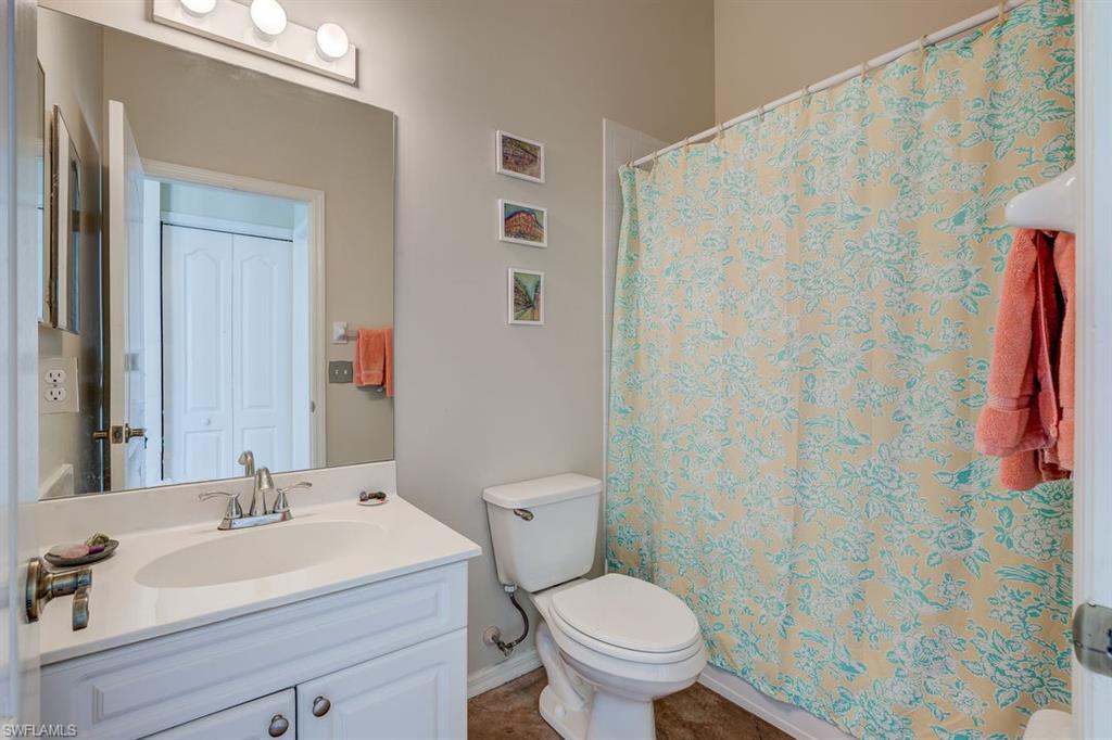 ISLAND PARK WOODS - Residential