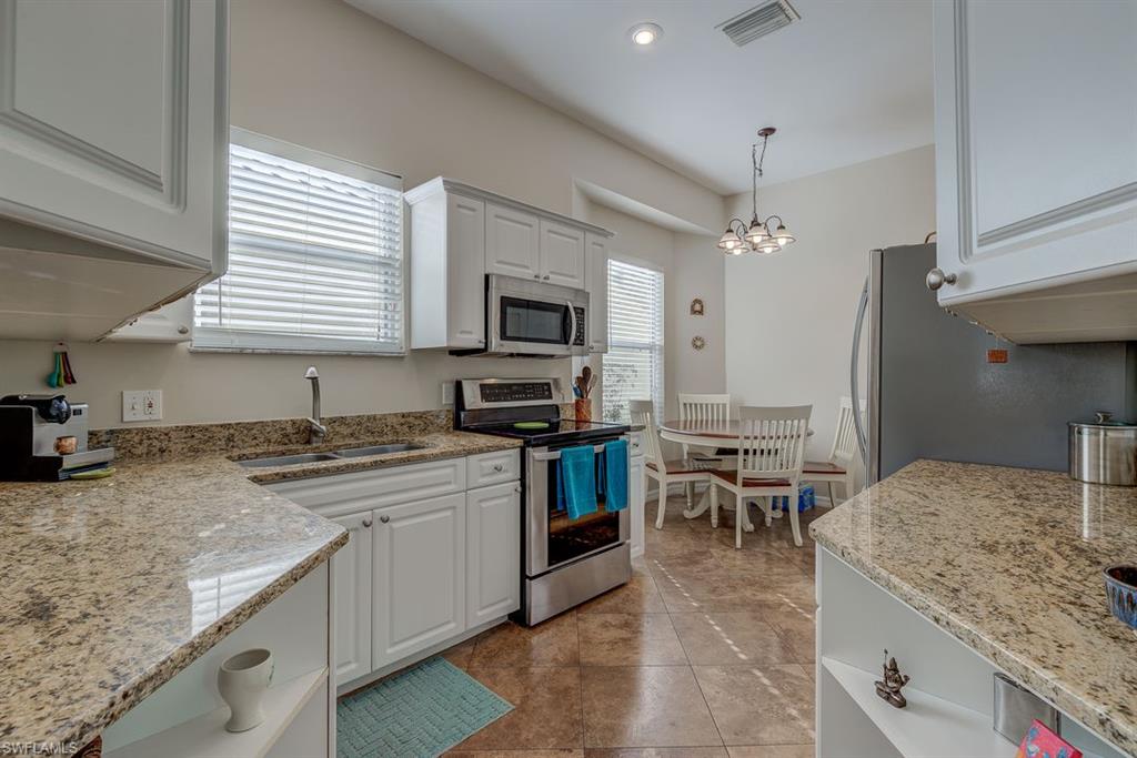 ISLAND PARK WOODS - Residential