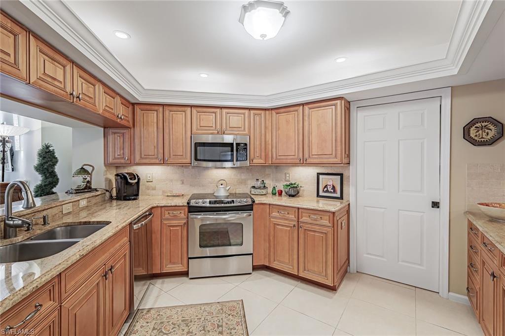 CRESCENT - Residential