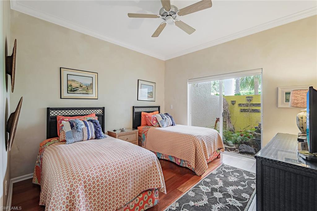 CRESCENT - Residential