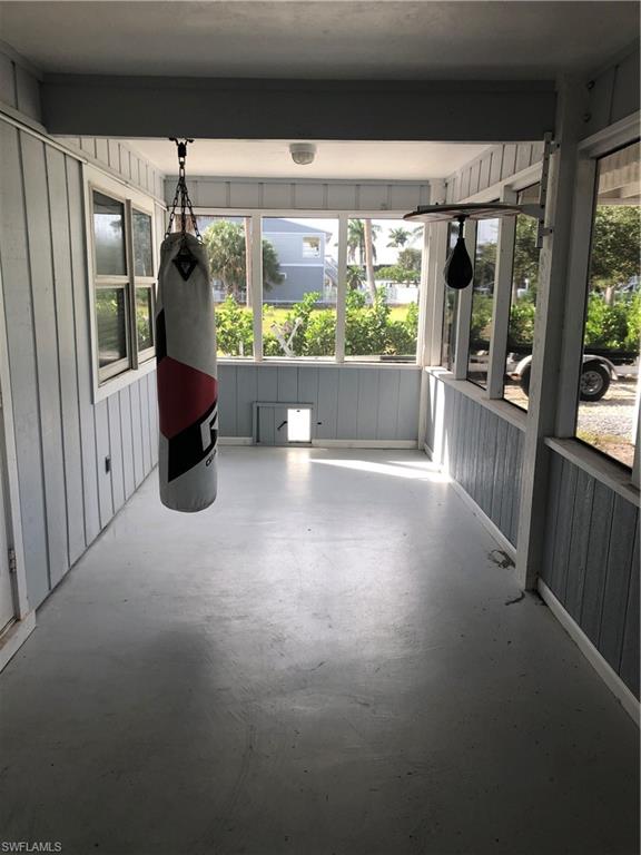 CAPTAINS COVE - Residential