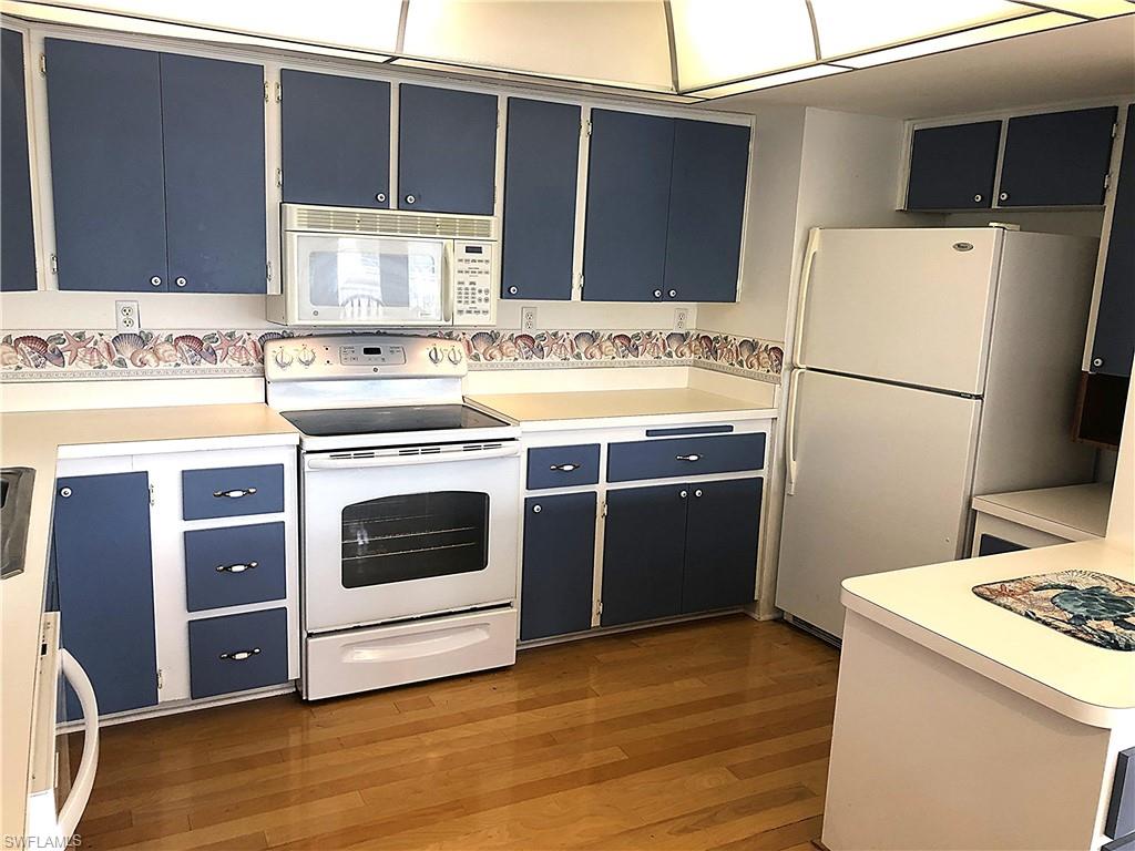 CAPTAINS COVE - Residential