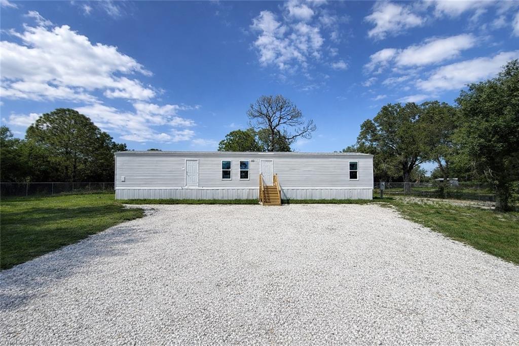 MONTURA RANCH ESTATES - Residential