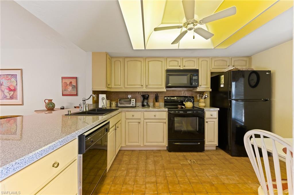 COURTWOOD - Residential