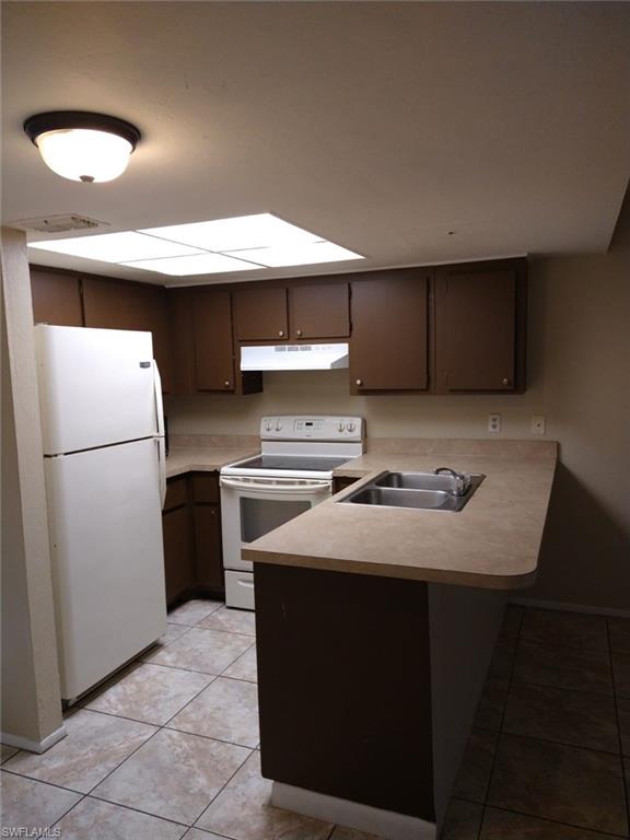 BANYAN TREE OF FT MYERS CONDO - Residential Lease