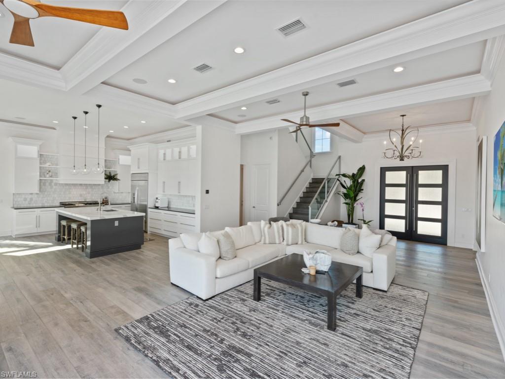 1285 Martinique CT