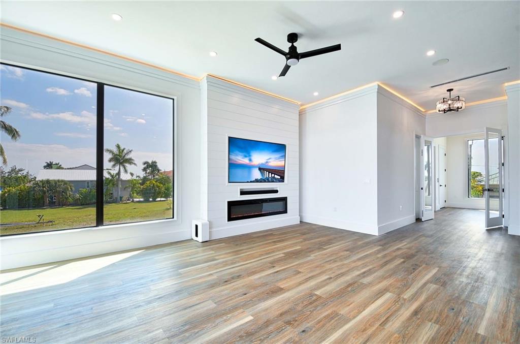 ISLES OF CAPRI - Residential