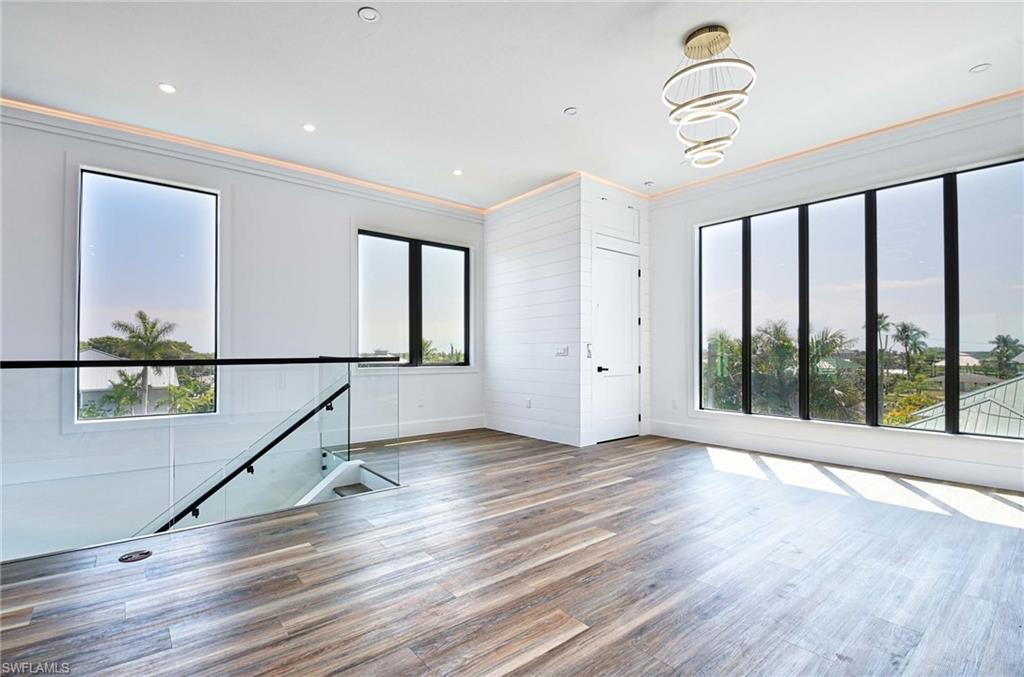 ISLES OF CAPRI - Residential