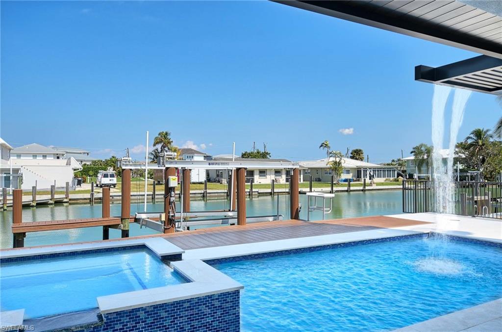 ISLES OF CAPRI - Residential