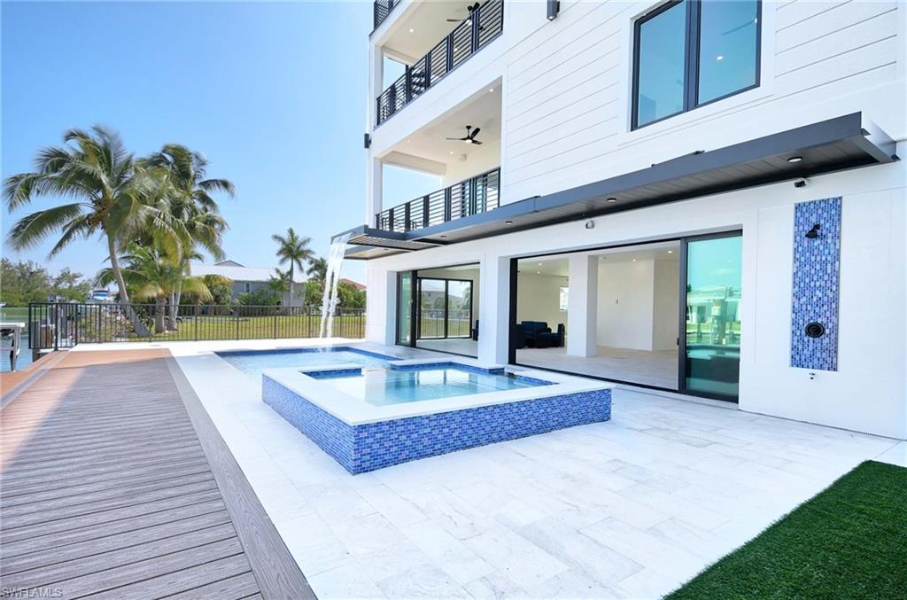 ISLES OF CAPRI - Residential