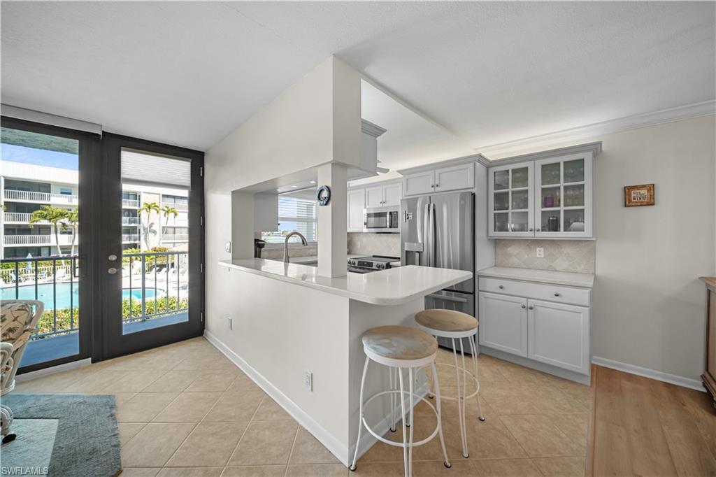 3000 Gulf Shore BLVD N 214