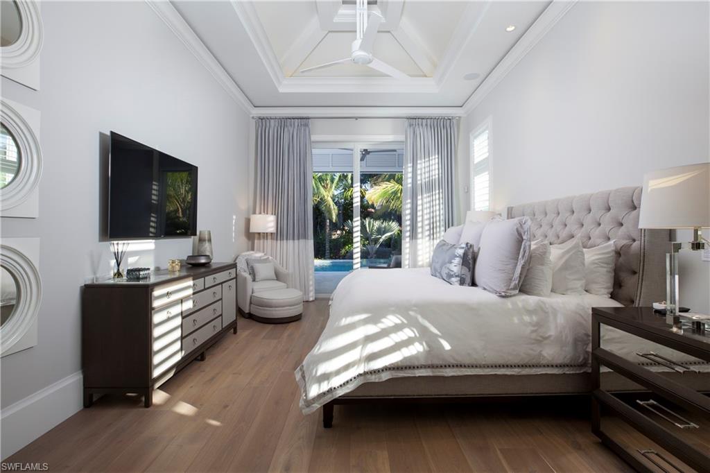 PARK SHORE - Residential