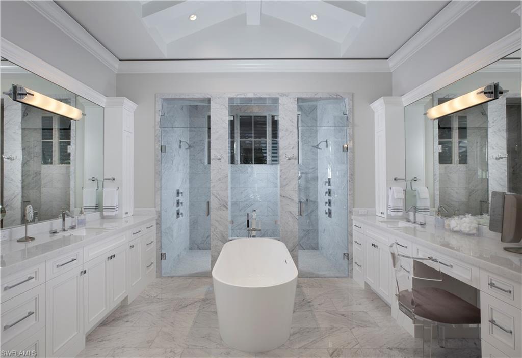 PARK SHORE - Residential