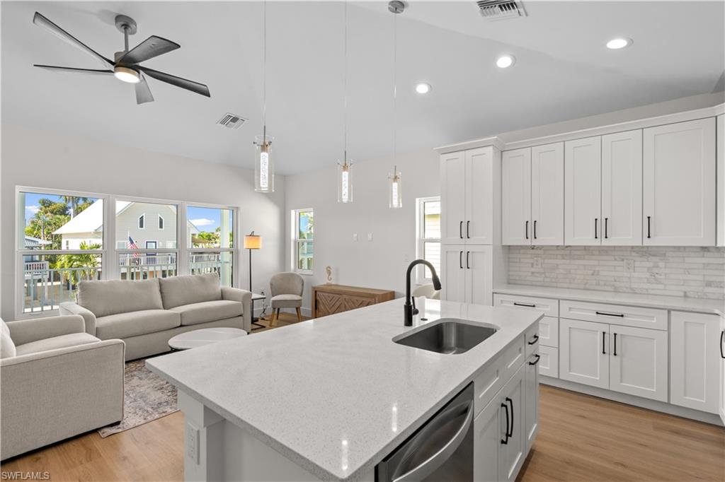 HILLS T.P. - Residential