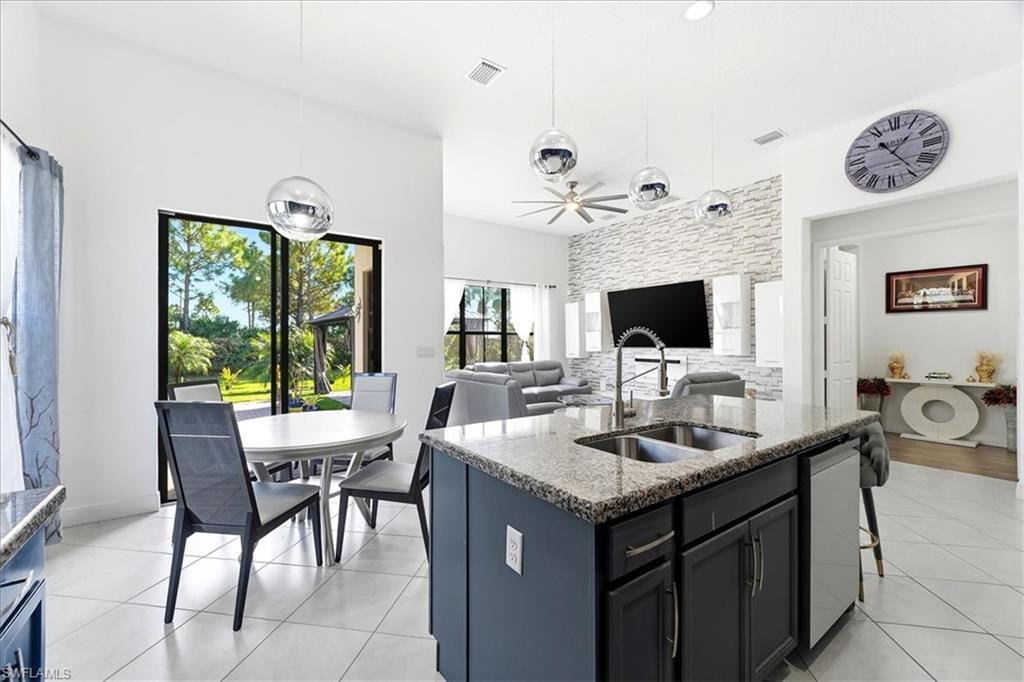 MAPLE RIDGE - Residential