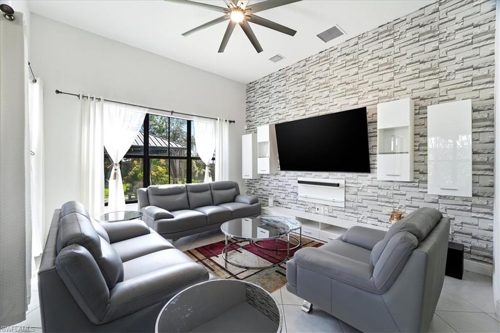 MAPLE RIDGE - Residential