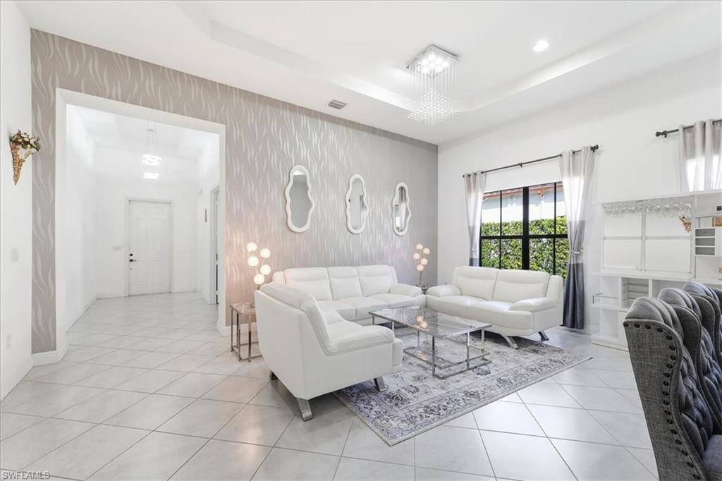 MAPLE RIDGE - Residential