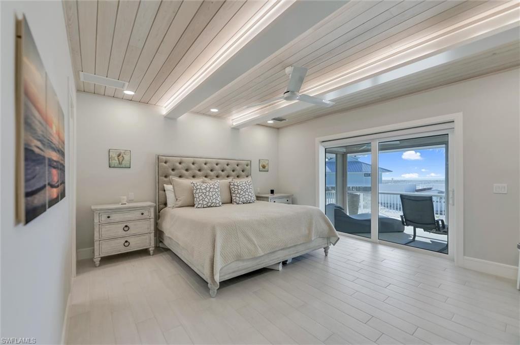 BEACH HOMES - Residential