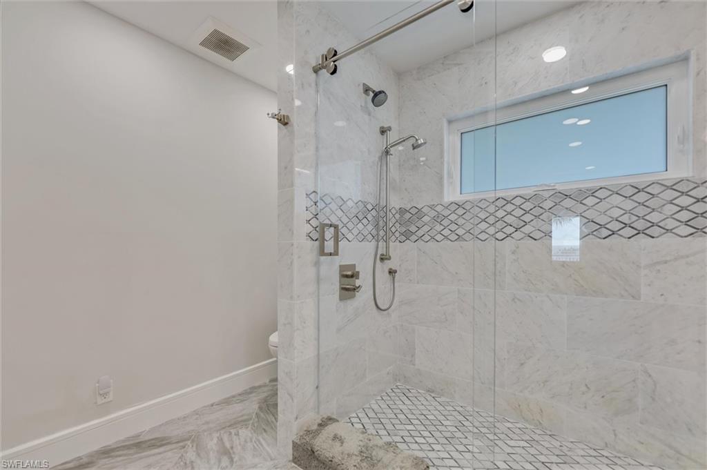 BEACH HOMES - Residential