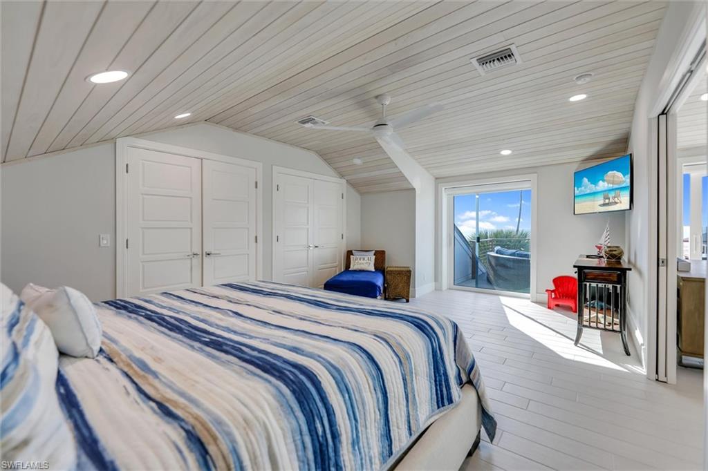 BEACH HOMES - Residential