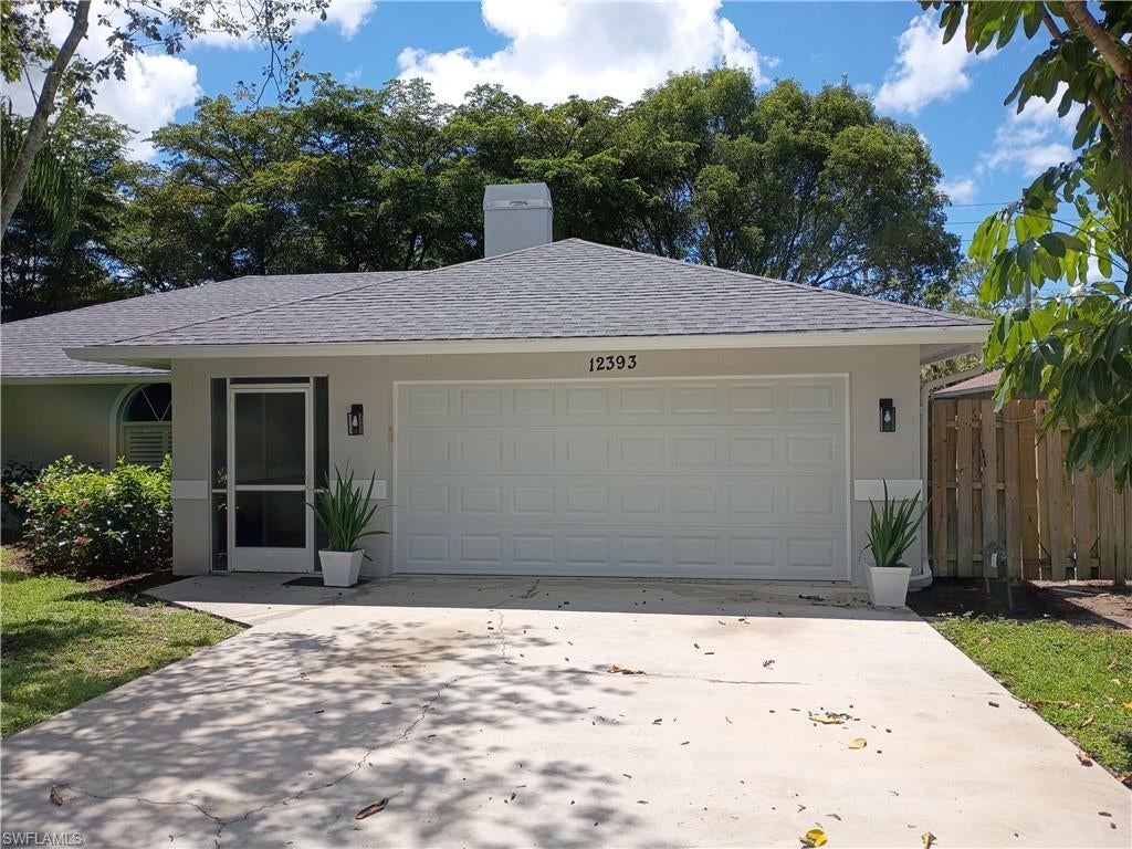 12393 Londonderry LN