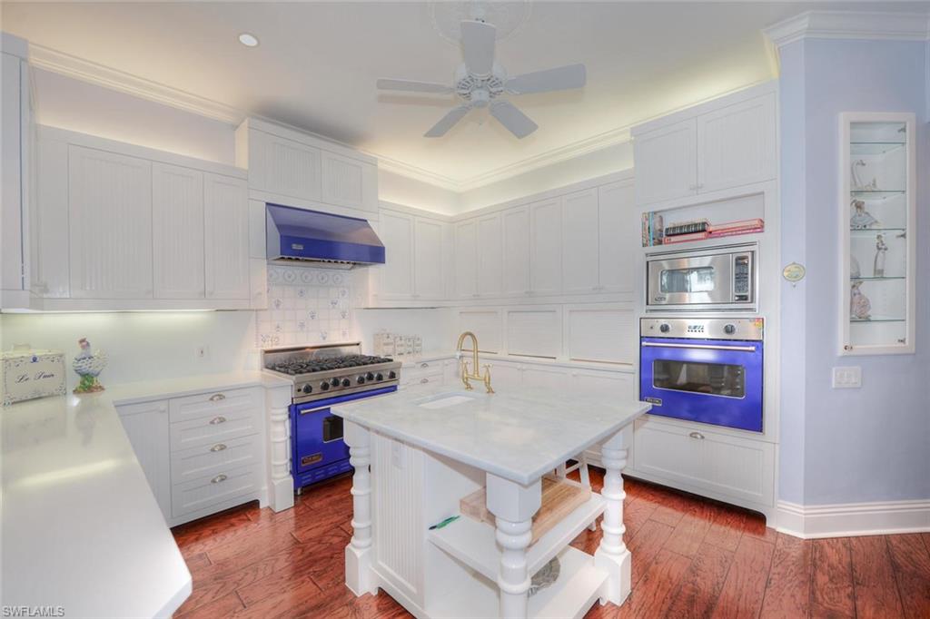 AQUALANE SHORES - Residential