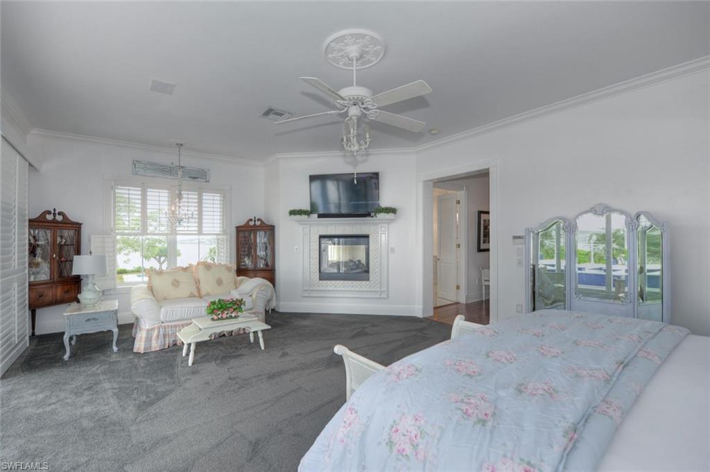 AQUALANE SHORES - Residential