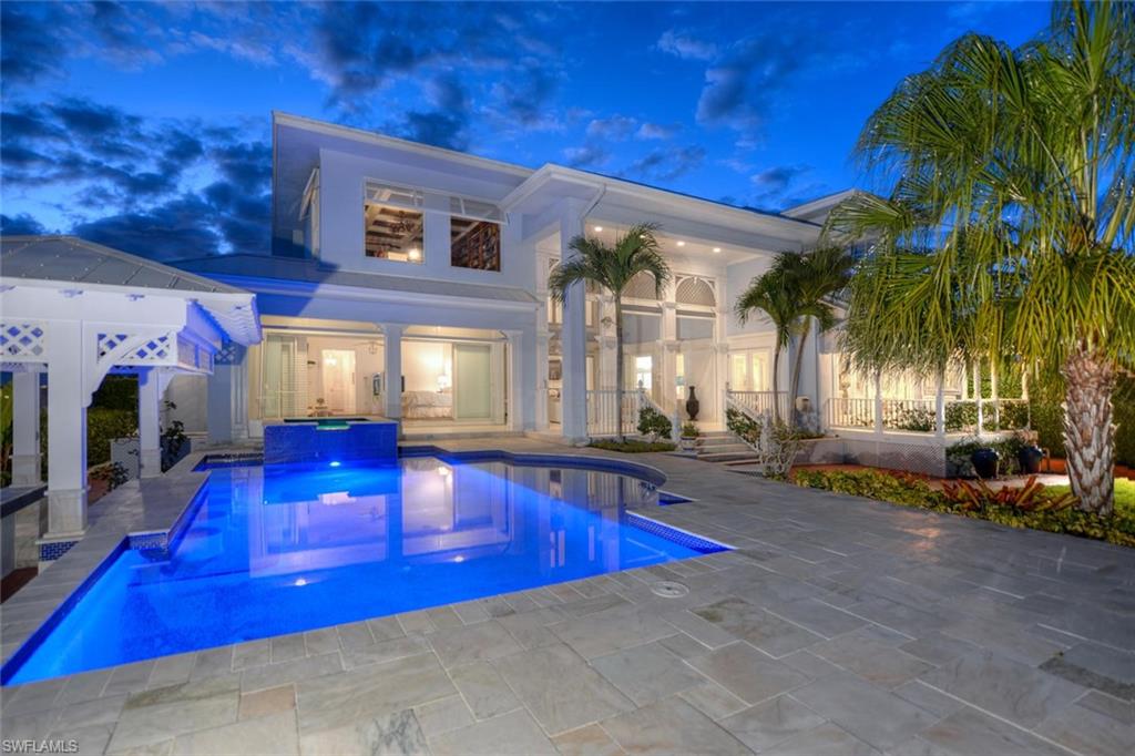 AQUALANE SHORES - Residential