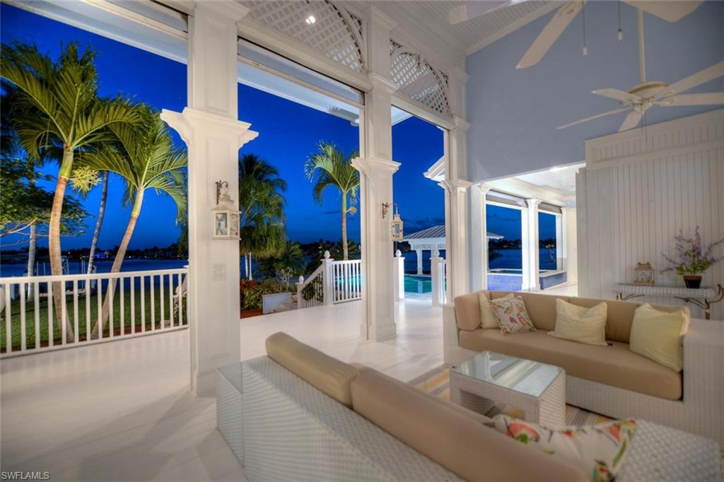 AQUALANE SHORES - Residential