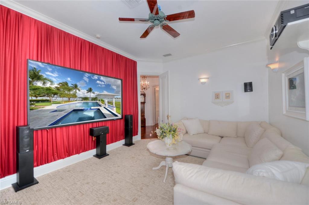 AQUALANE SHORES - Residential