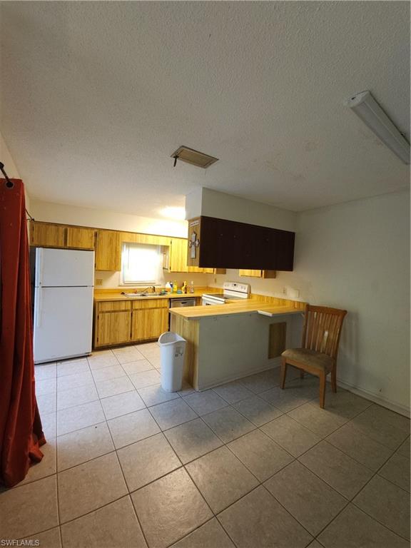 PLAZA DE MANANA CONDO - Residential