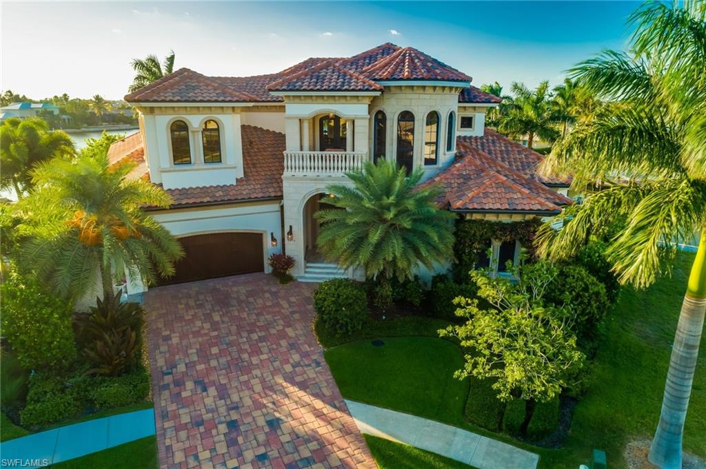 MARCO BEACH - Residential