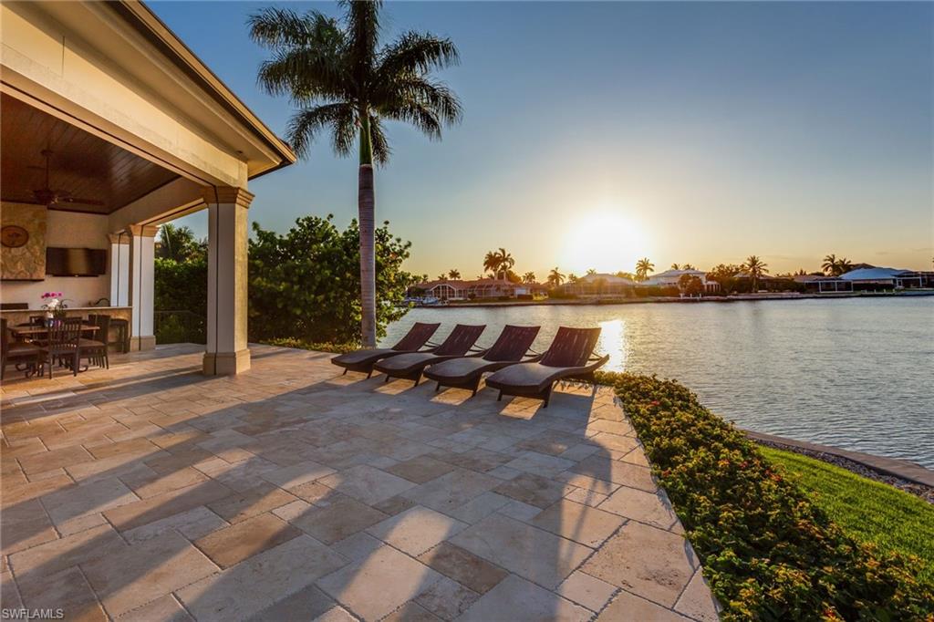 MARCO BEACH - Residential