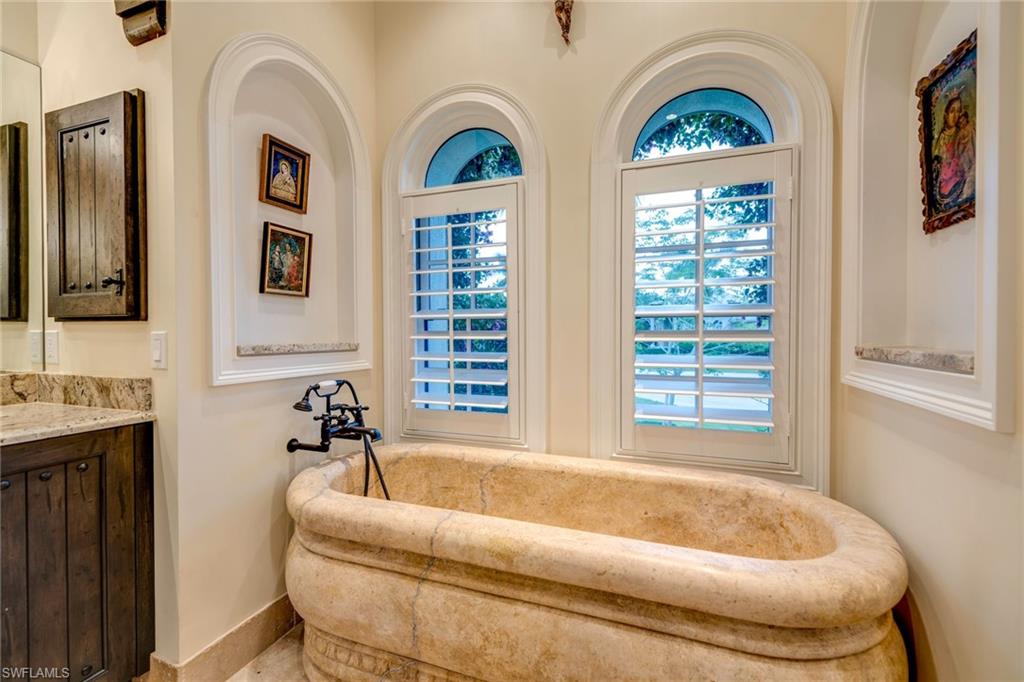 MARCO BEACH - Residential