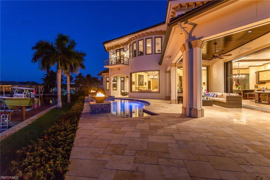 MARCO BEACH - Residential