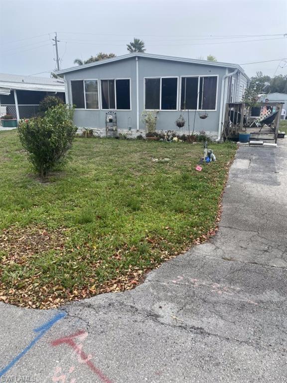 NAPLES MOBILE ESTATES - Residential