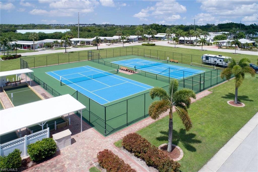 BAYSIDE ESTATES - Residential