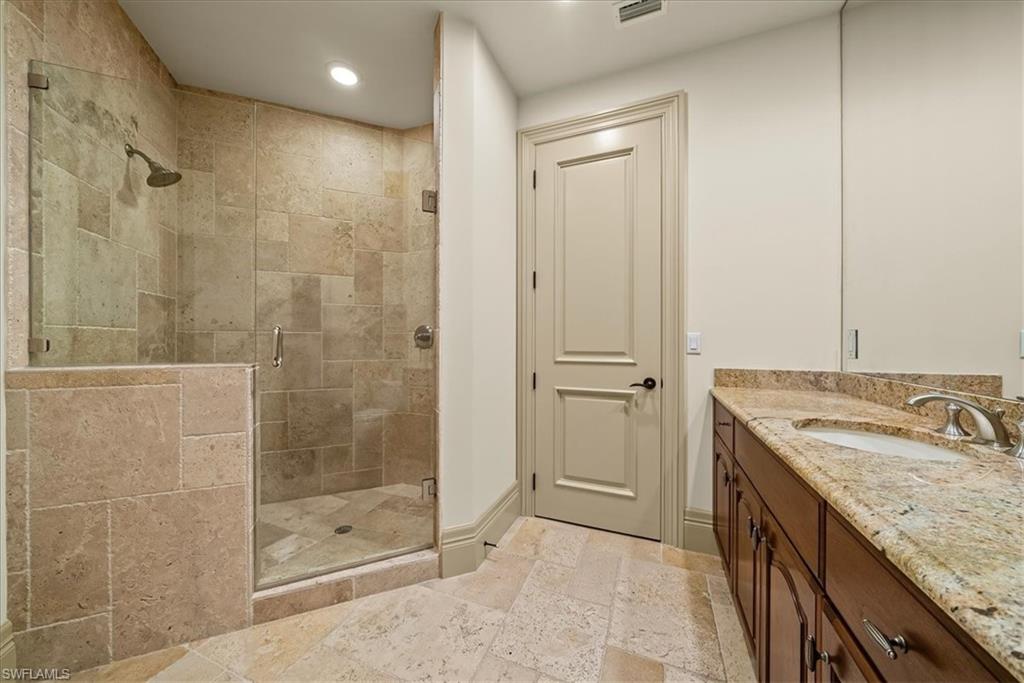 3111 Leeward LN