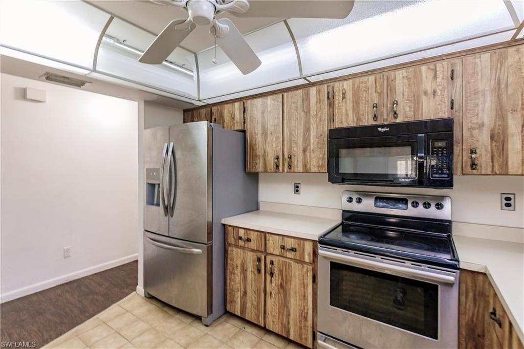 NAPLES PARK - Residential