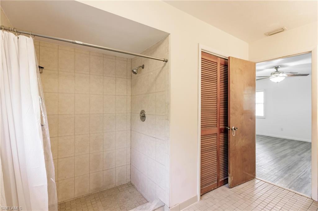 NAPLES PARK - Residential