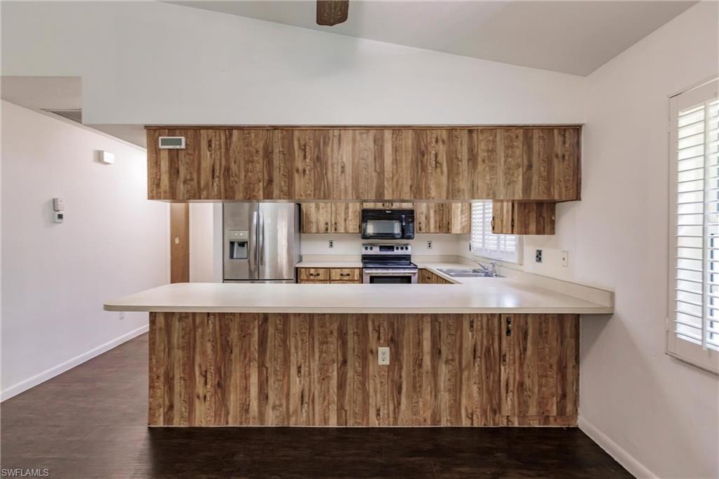 NAPLES PARK - Residential