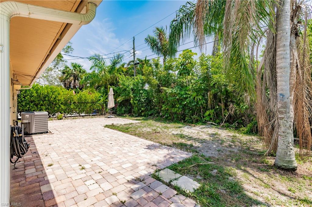 NAPLES PARK - Residential