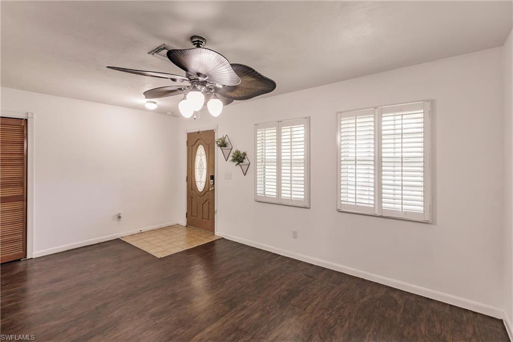 NAPLES PARK - Residential