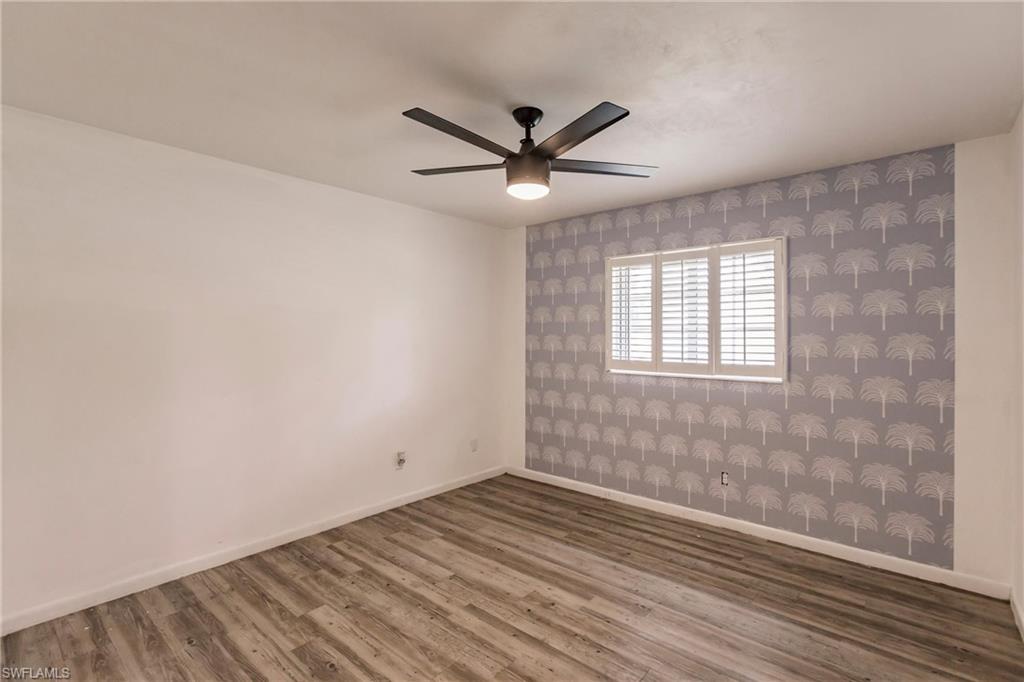 NAPLES PARK - Residential