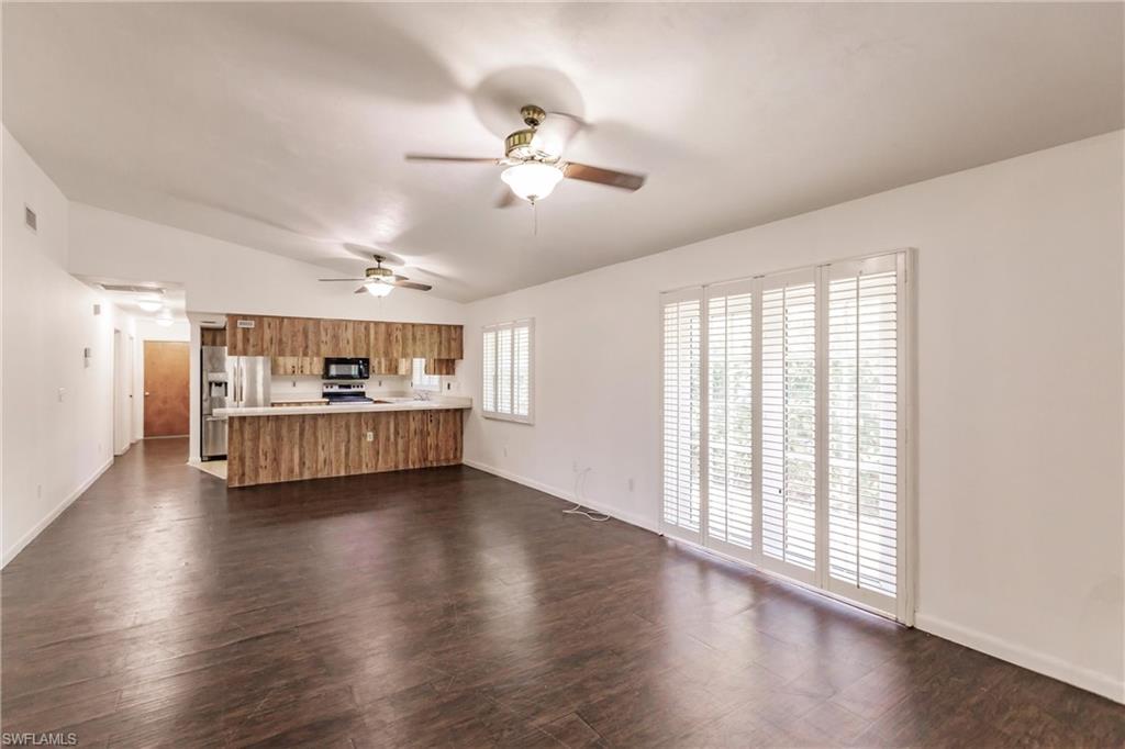 NAPLES PARK - Residential