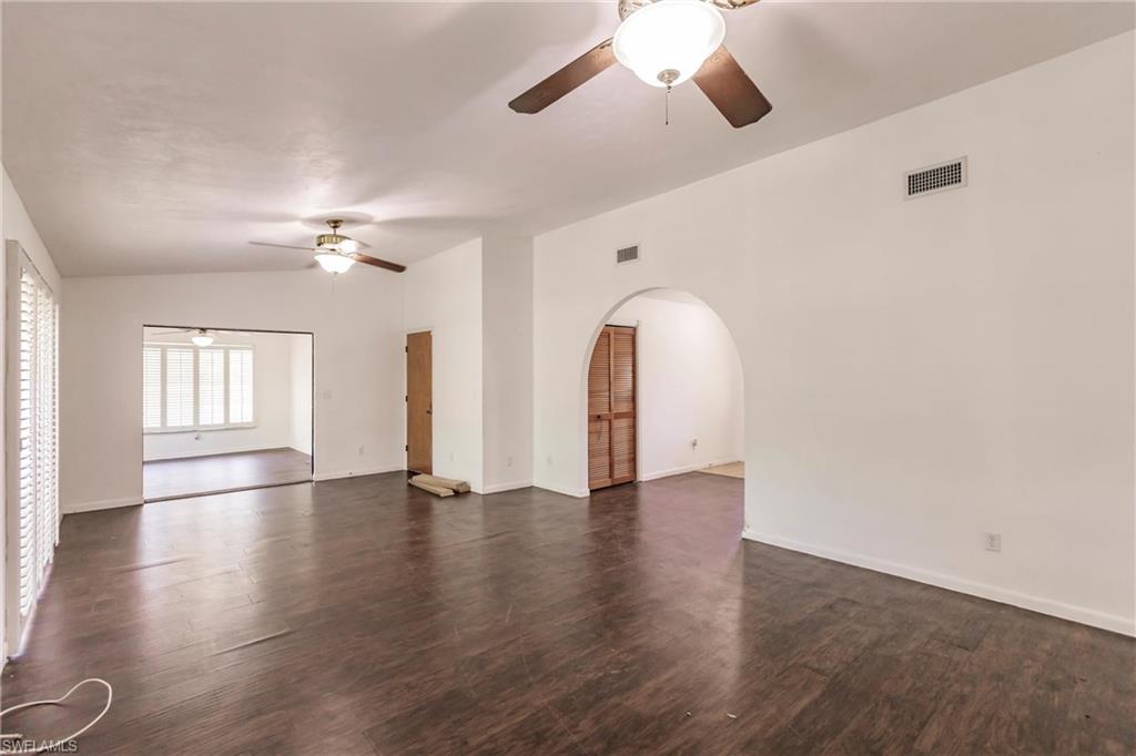 NAPLES PARK - Residential